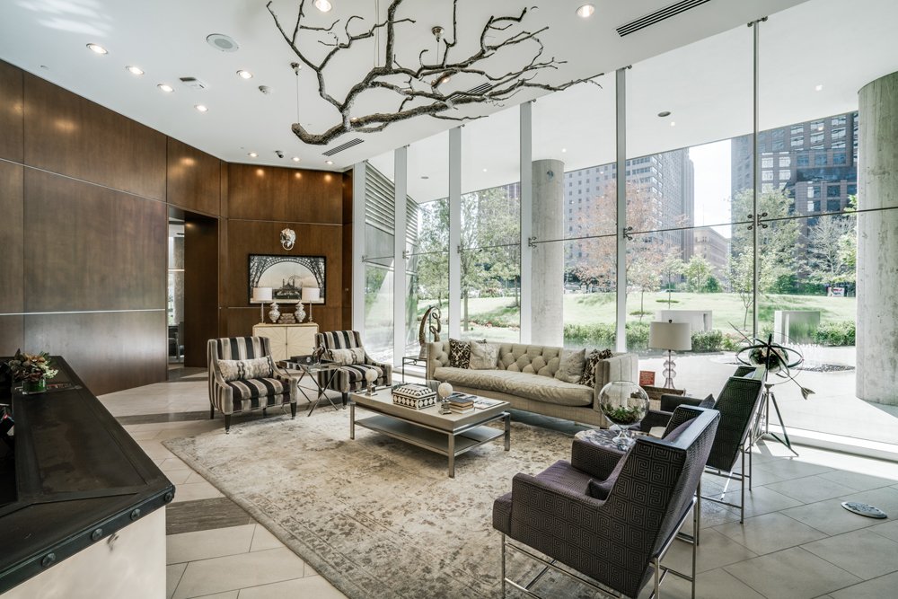 One Dallas Center High Rise Apartments in Downtown Dallas, TX